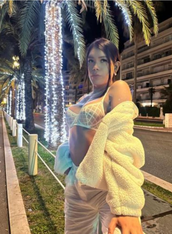 Trans activa pasiva fiestera garganta profunda