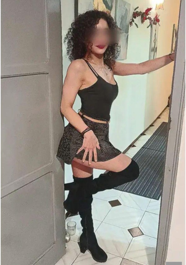 Nueva!! Fiestera!! Muy guapa! Puro lujo!