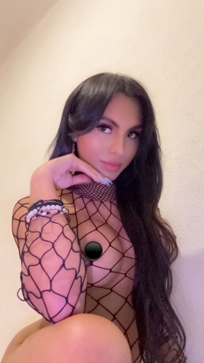 JUGUETONA Y SEDUCTORA