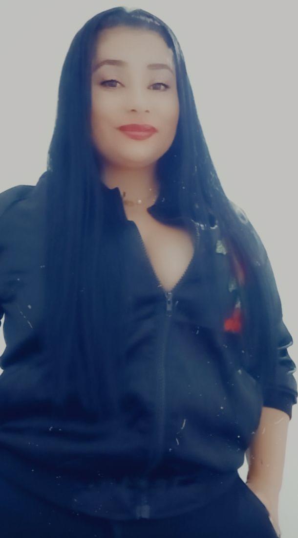 PRECIOSA Y MUY SENSUAL CUARENTONA PARA QUE DISFRUT