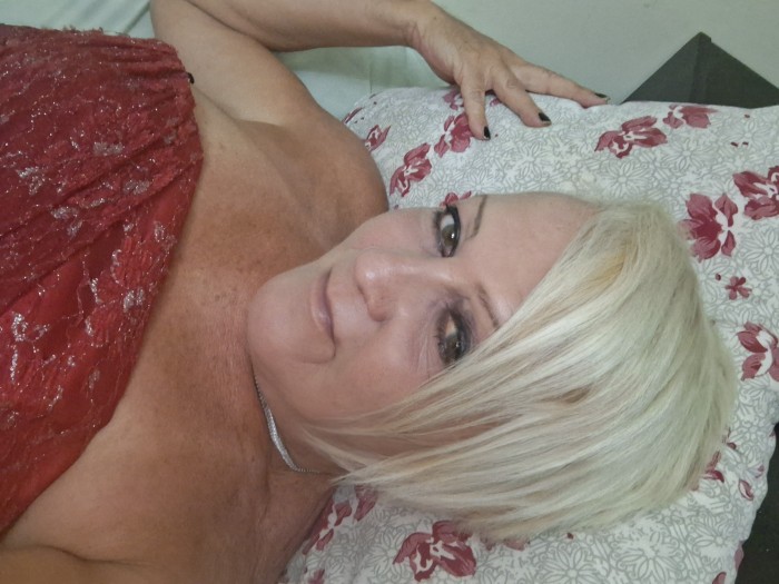 PAMELITA SILLA AMA DOMINANANTA CHUPONA