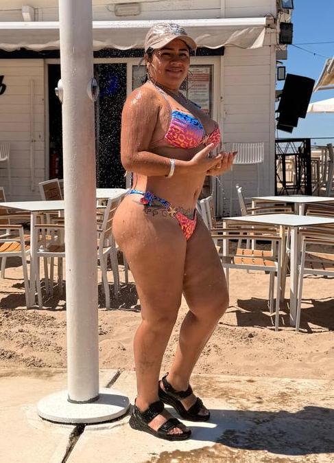 MORBOSA CACHONDA IMPLICADA DESEOSA DE PLACER