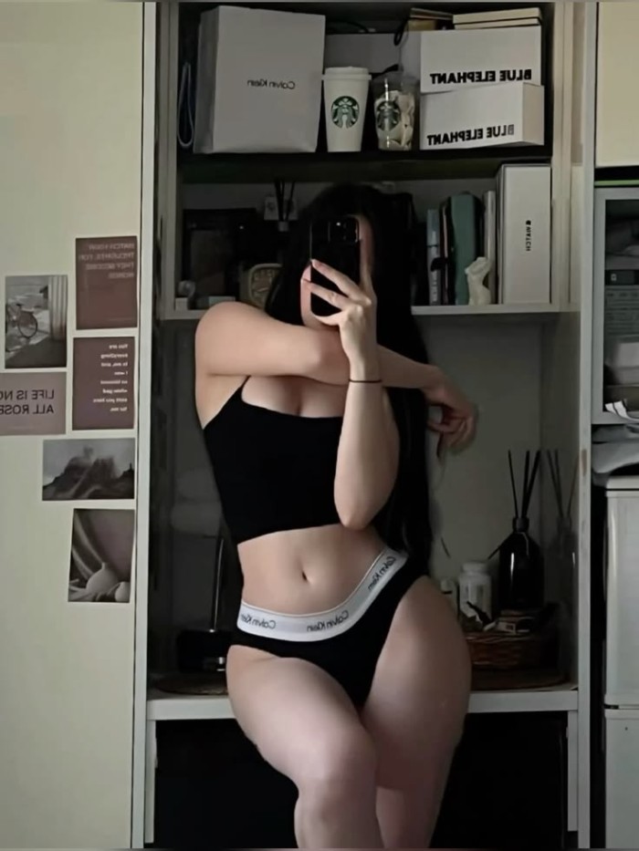 ME ENCANTARIA ATARTE LA MANO Y BAILARTE SENSUAL