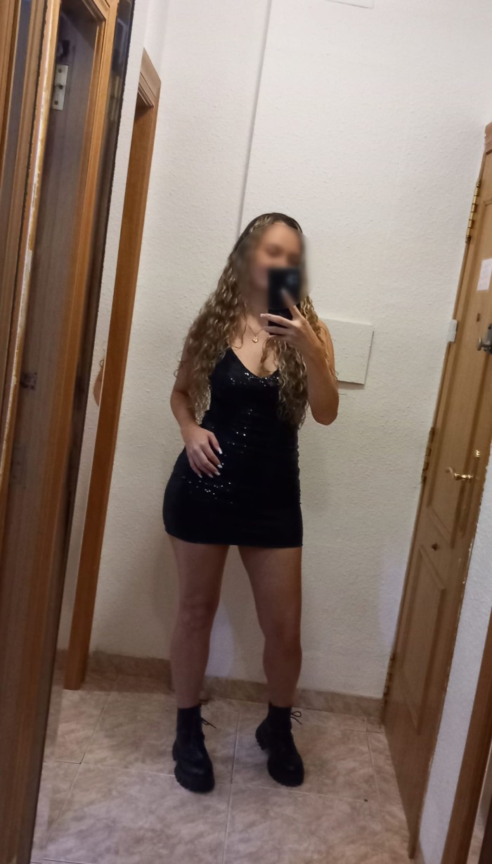 MIA FIESTERA COMPLACIENTE TRATO DE NOVIOS
