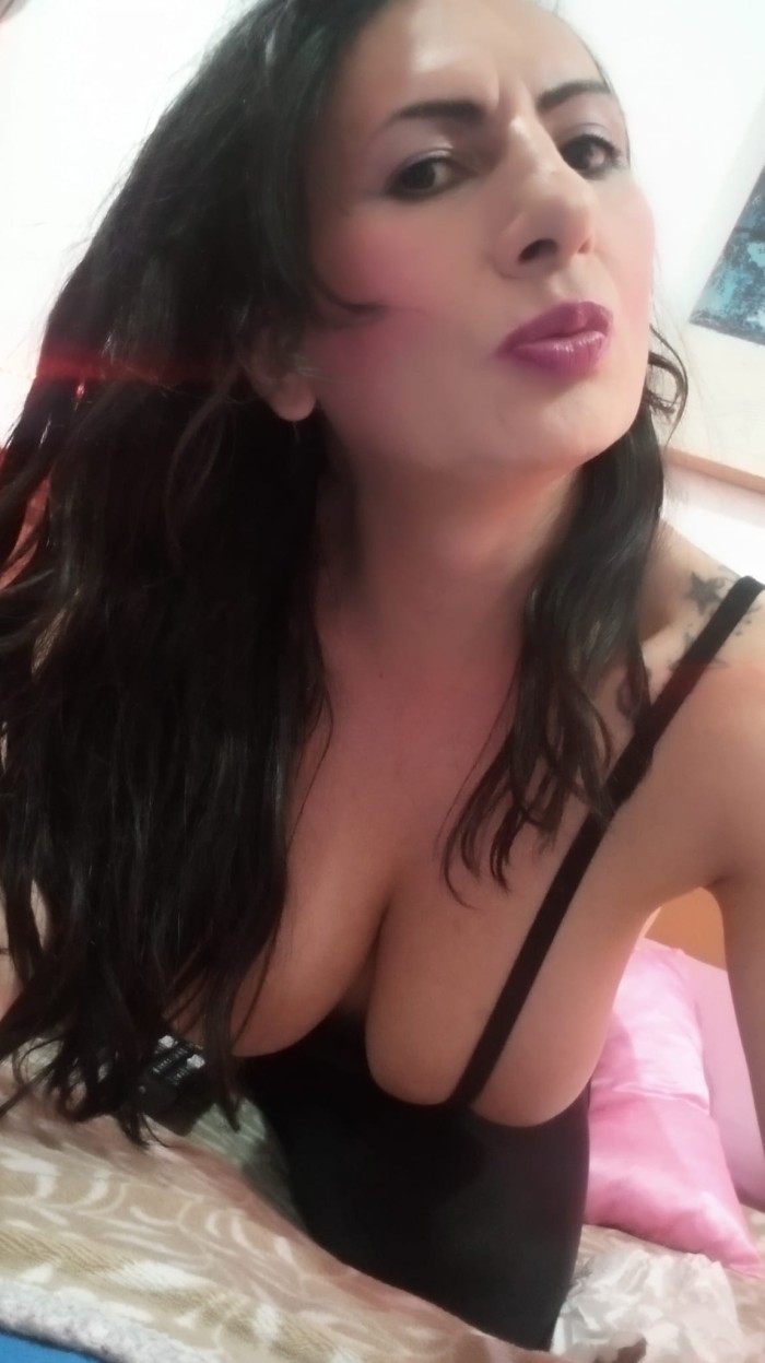 AUTENTICA TRANS GUAPISIMA Y MUY VERSATIL NOVEDAD