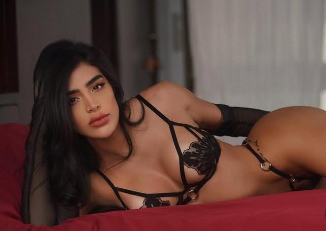 EN VALDEPEÑAS MUJER COMPLACIENTE A TUS CAPRICHOS
