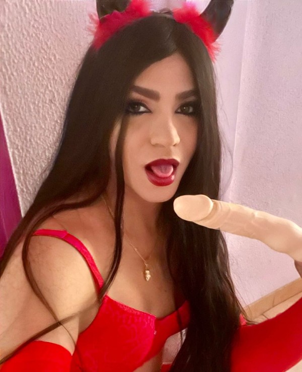 Pamela Marquesa trans colombiana 23 años soy  me gusta la fiesta