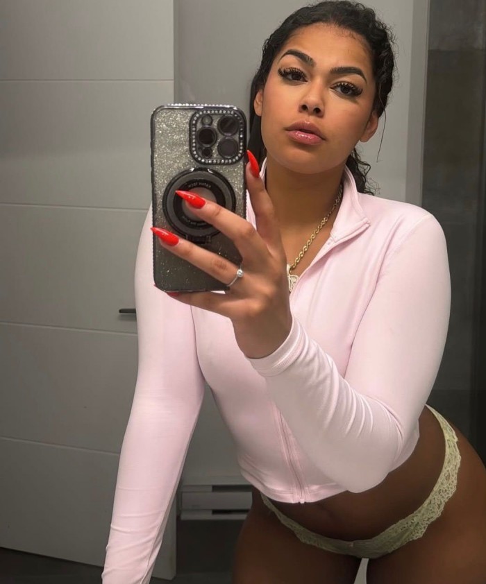 Hola estoy disponible 24/7 agenda tú cita amor