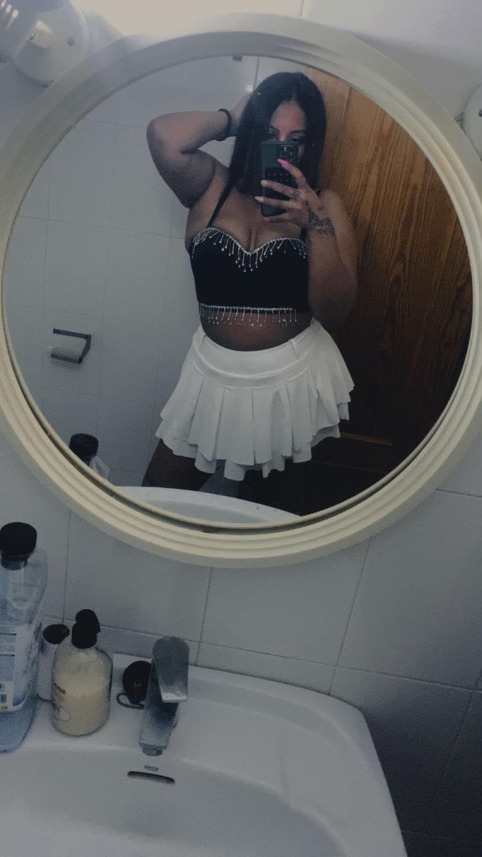 ESCORT ESPAÑOLA ARDIENTE FIESTERA NOVEDAD