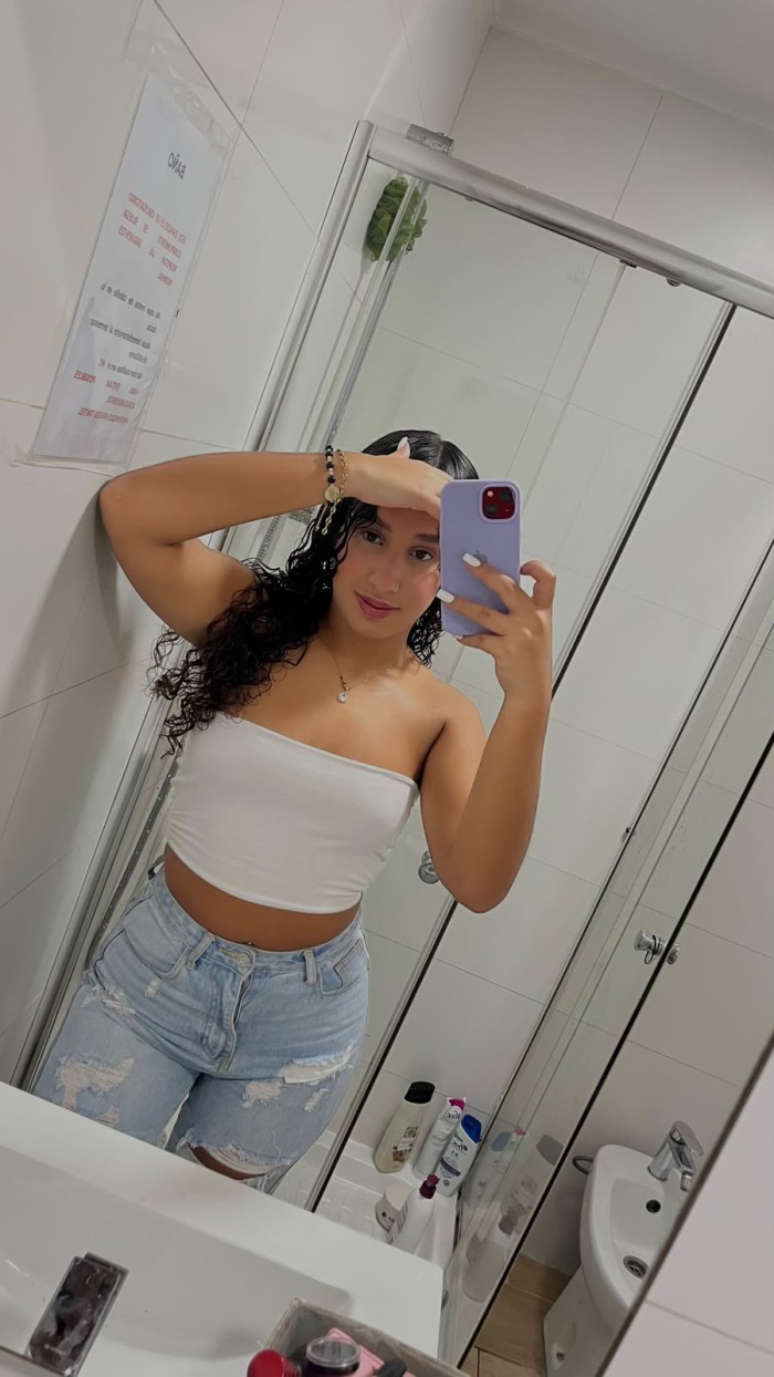 valentina nueva jovencita independiente