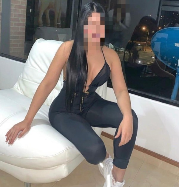 FIESTERA LATINA QUE DESPIERTA TUS GANAS PROHIBIDAS