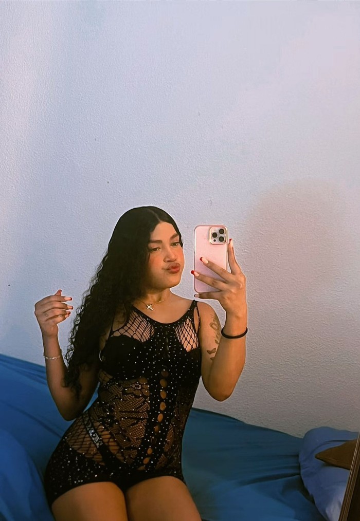 SEDUCTORA COMPLACIENTE JOVENCITA