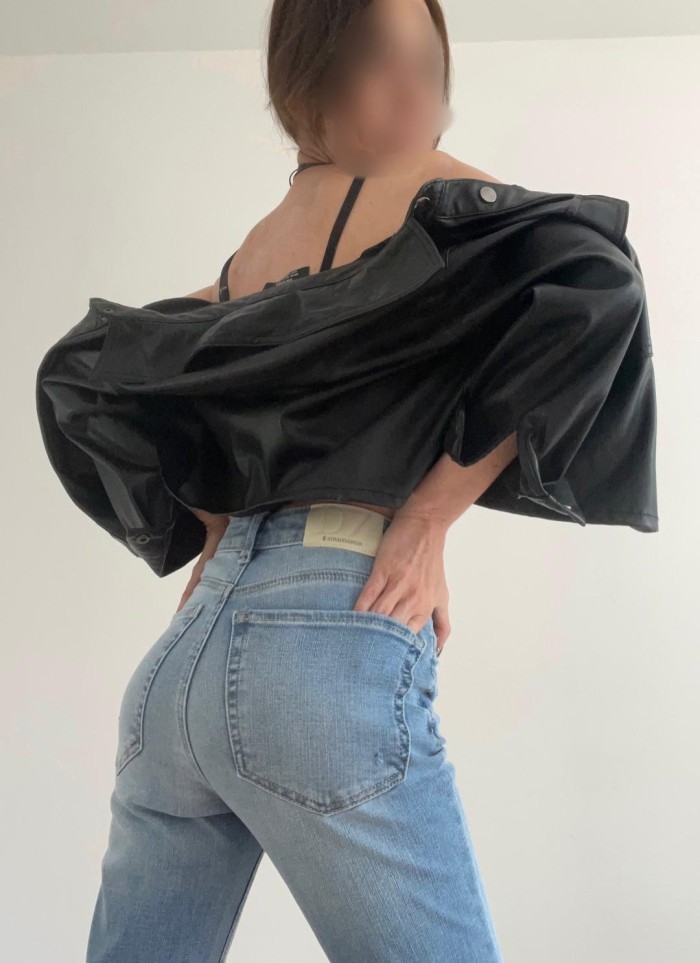 SUPER NOVEDAD CAMILA MEXICANA! CARIÑOSA IMPLICADA  EN VALLADOLID