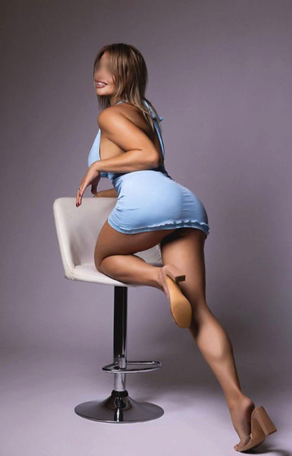 ANDREA JOVEN COLOMBIANA CARIÑOSA Y CALIENTE -662226261