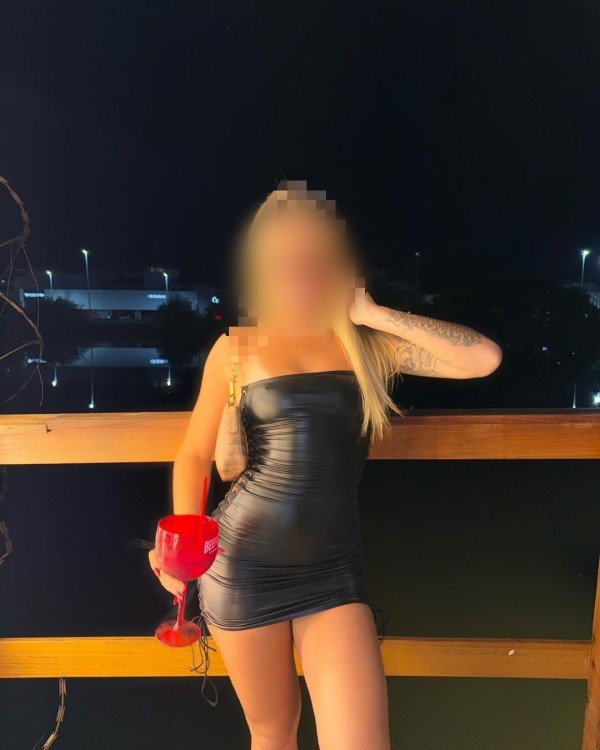 HERMOSA JOVENCITA ARDIENTE SENSUAL FIESTERA TODA UNA DIOSA EN TORRE DEL MAR