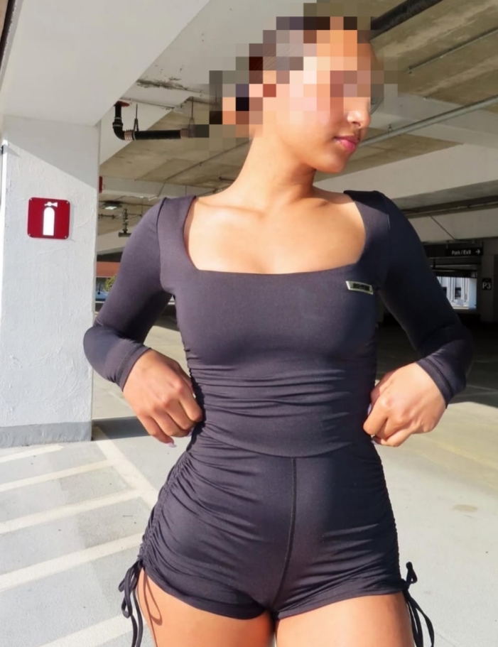 EN EL EJIDO HARMONY HERMOSA LATINA DE VISITA