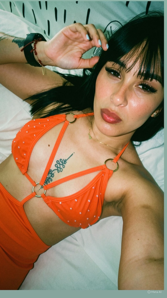 Colombiana ardiente jovencita muy guapa