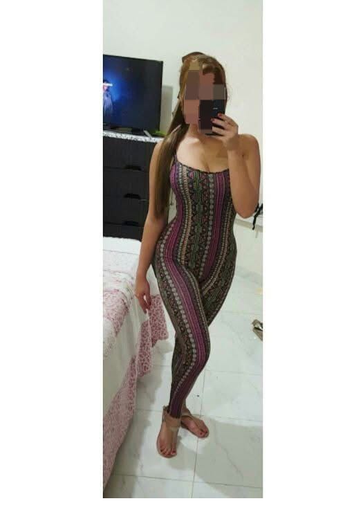 EN VECINDARIO SENSUAL APASIONADA DESEOSA DE SEXO