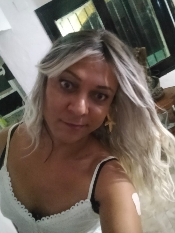 Llegó aquí Mirella ferraz pollona versátil