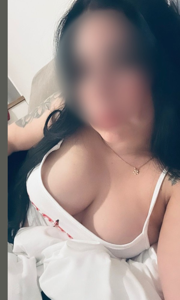 ARDIENTE NOVEDAD FIESTERA JOVENCITA 24 AÑOS