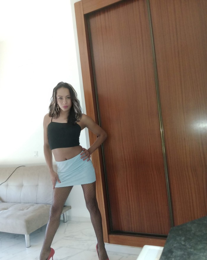 Colombiana trans, elegante y con mucha personalida