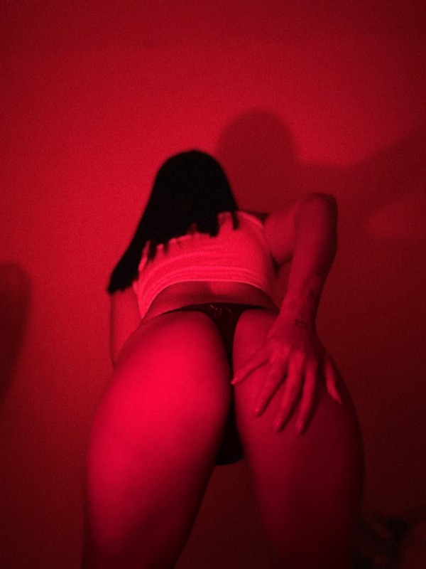 Morena Caliente