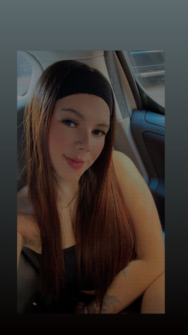 JOVENCITA FOGOSA CON GANAS DE DIVERSIÓN