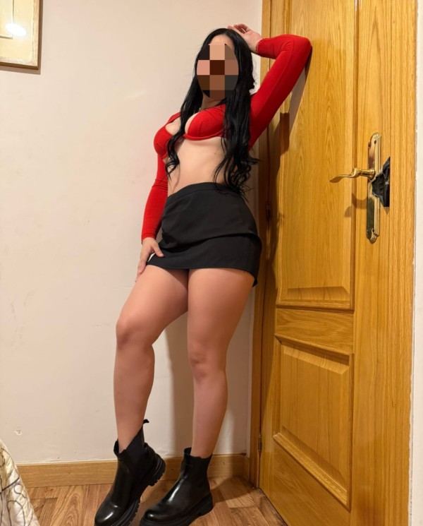 TE GUSTA LAS CHICAS MORENAS Y ARDIENTES NO BUSQUE MAS
