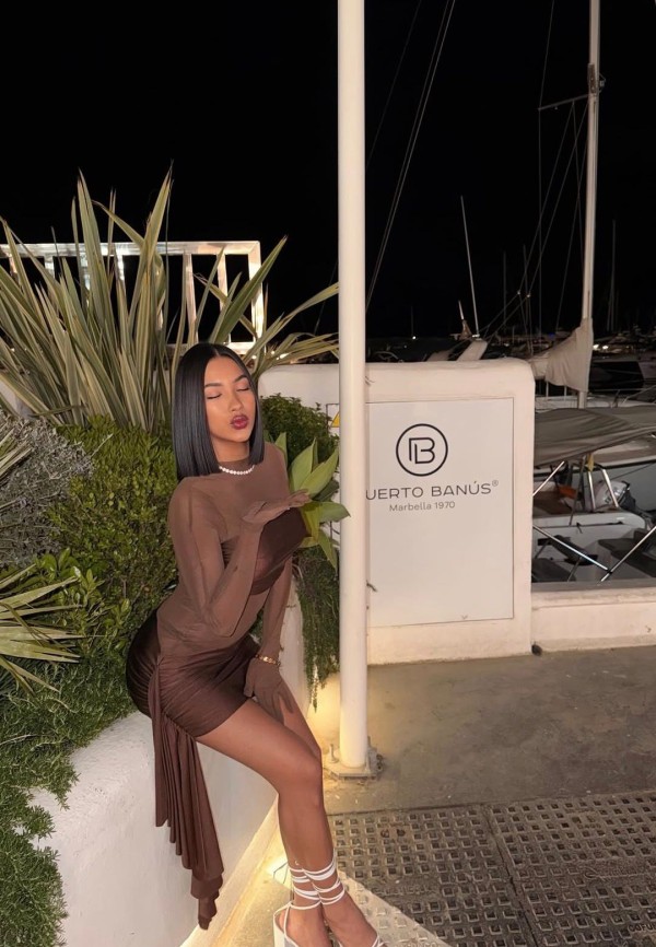 Chloe novedad latina maja fiestera
