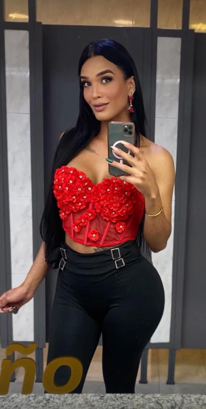 SUPER-NOVEDAD BELLA MORENA VICIOSA AL EXTREMO 24