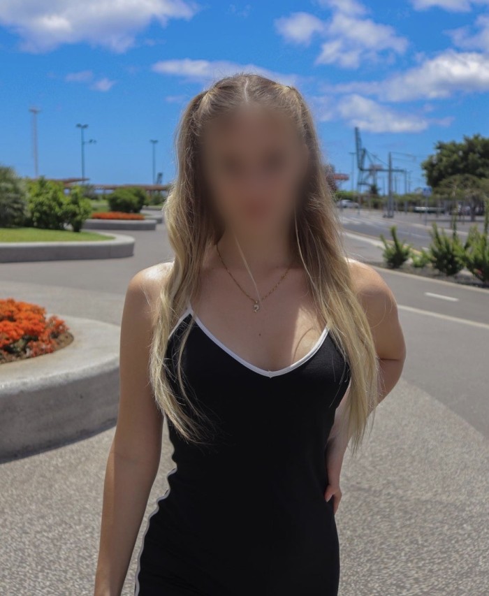 Elena, jovencita brasileña desde 15 euros!