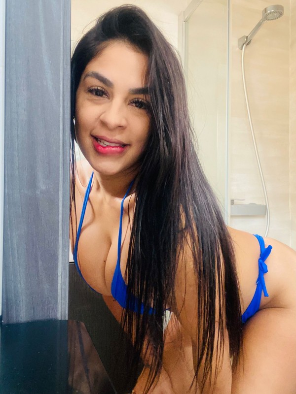 Soy Una Bella Niña De 19años Me Encanta Follar Y La Fiesta