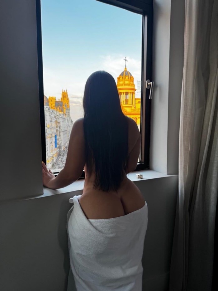 MUJER DELICIOSA FIESTERA COMPLACIENTE EN FERROL