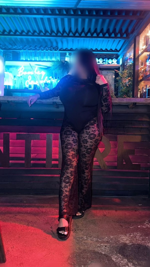 Colombiana jovencita pechotes XXL en granada