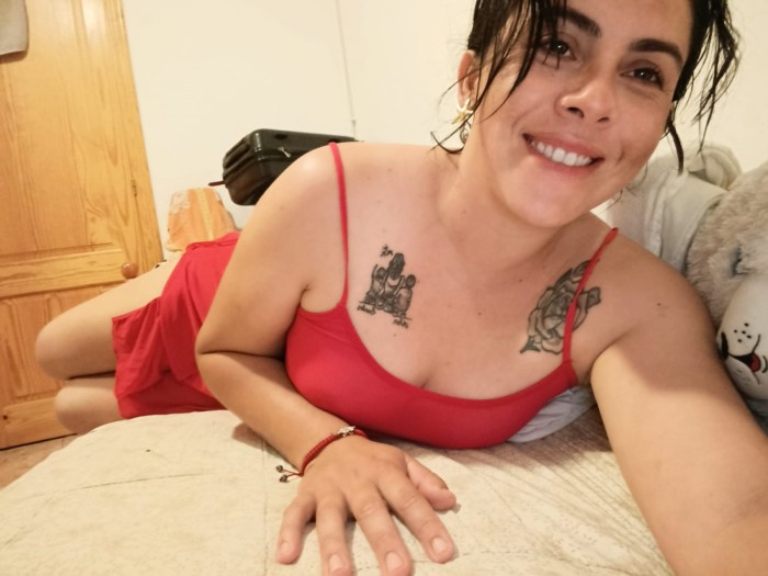 MUJER BRASILEÑA DELICIOSA SIN LIMITES AL PLACER