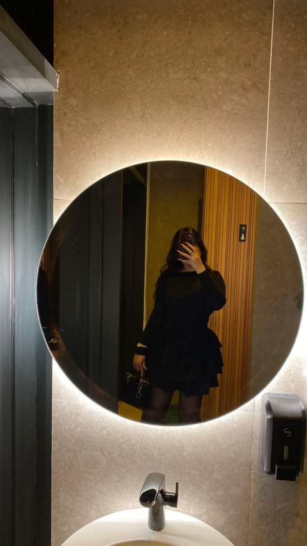 COLOMBIANA CON MUCHAS GANAS DE PASARLO RICO