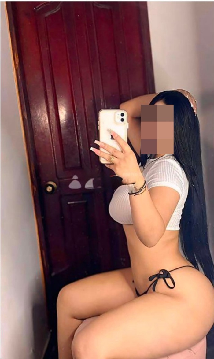 EN ELCHE ARDIENTE SENSUAL DESEOSA DE SEXO