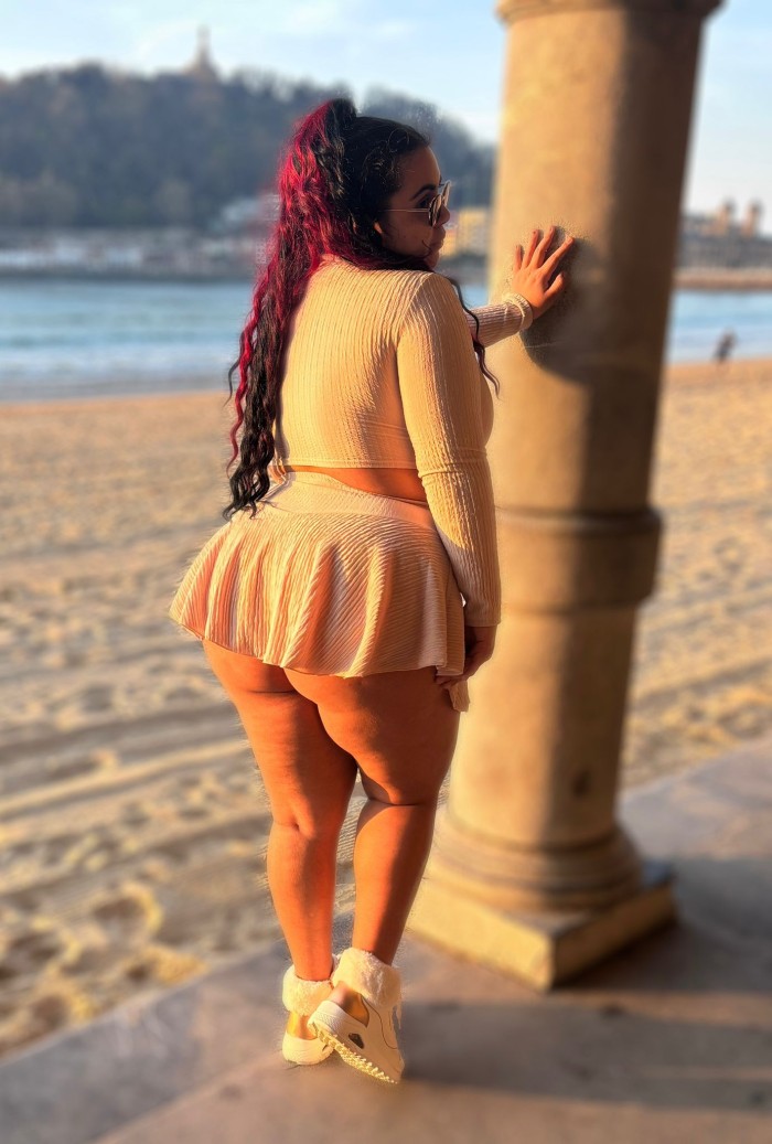 RICO ENSALIVADO CACHONDISIMA BOMBA DE SEXO