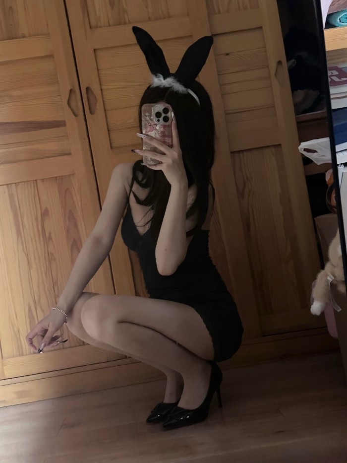 ASIATICA ESCORT SIN LIMITES MUY SUMISA