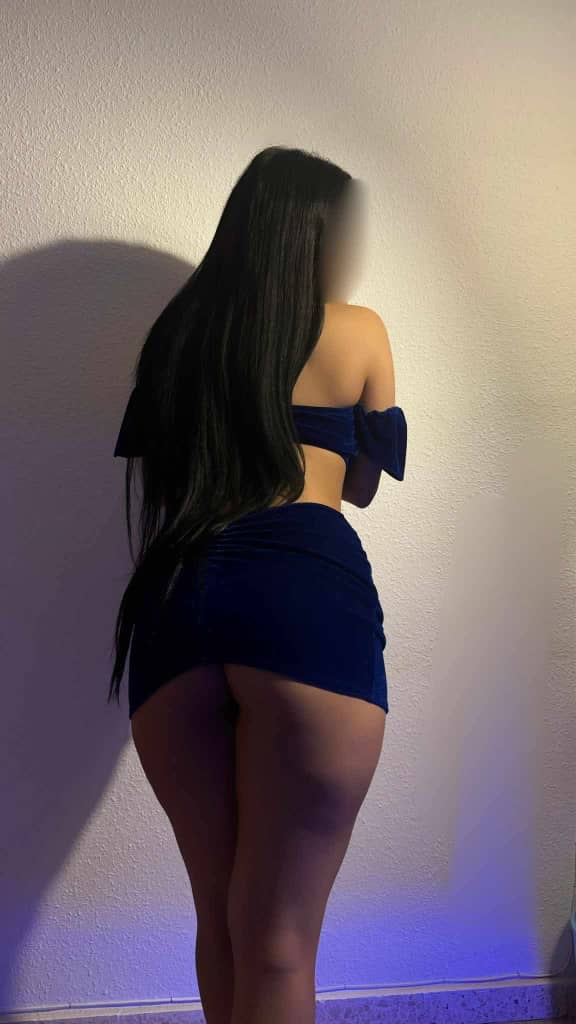 Sensual, aseada y dispuesta a hacerte olvi