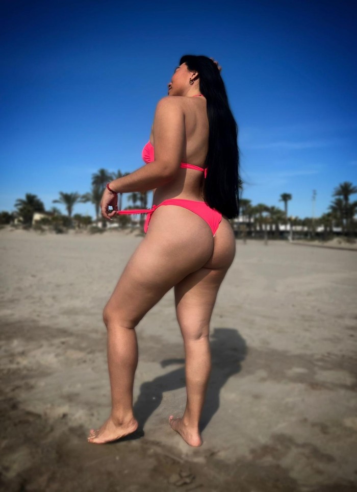 CACHONDISIMA SCORT CON GANAS DE BUENA POLLA