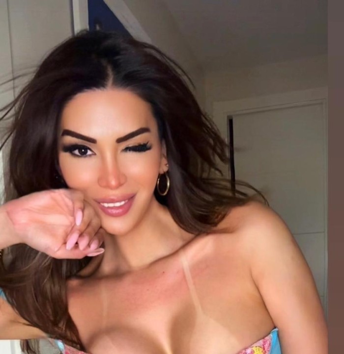 TRANS DESEOSA DE SEXO FIESTERA EN TORREMOLINOS