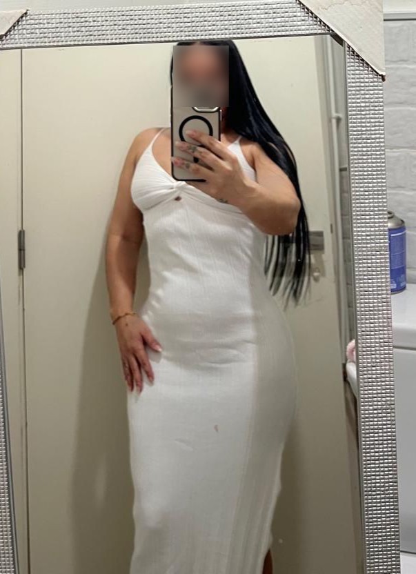 JOVENCITA LISTA PARA COMPLACERTE LLAMAME