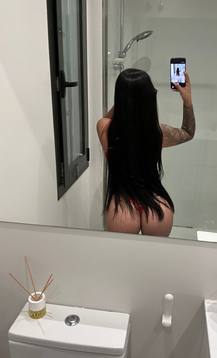 ENAMORADA SENSUAL ARDIENTE BOMBA DE SEXO