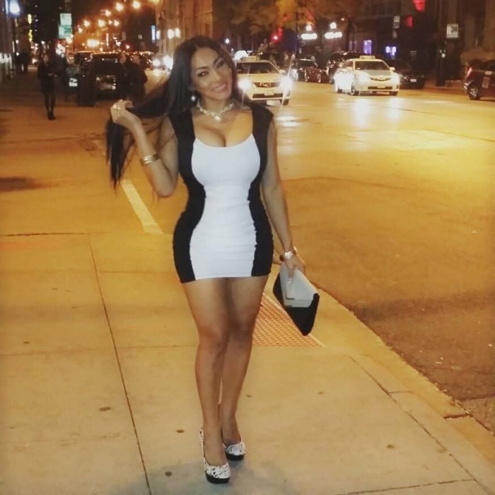 Travesti voluptuosa al natural todo llamame ya