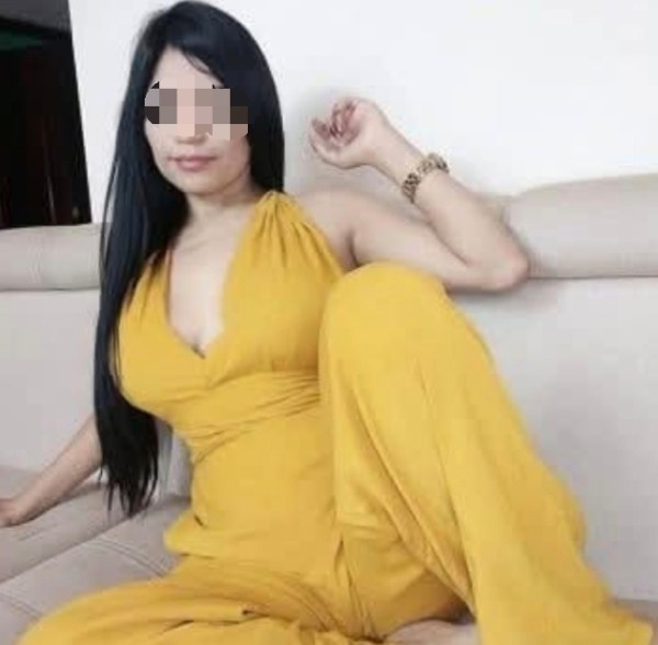 100×100 real elegante apasionada recién llegada