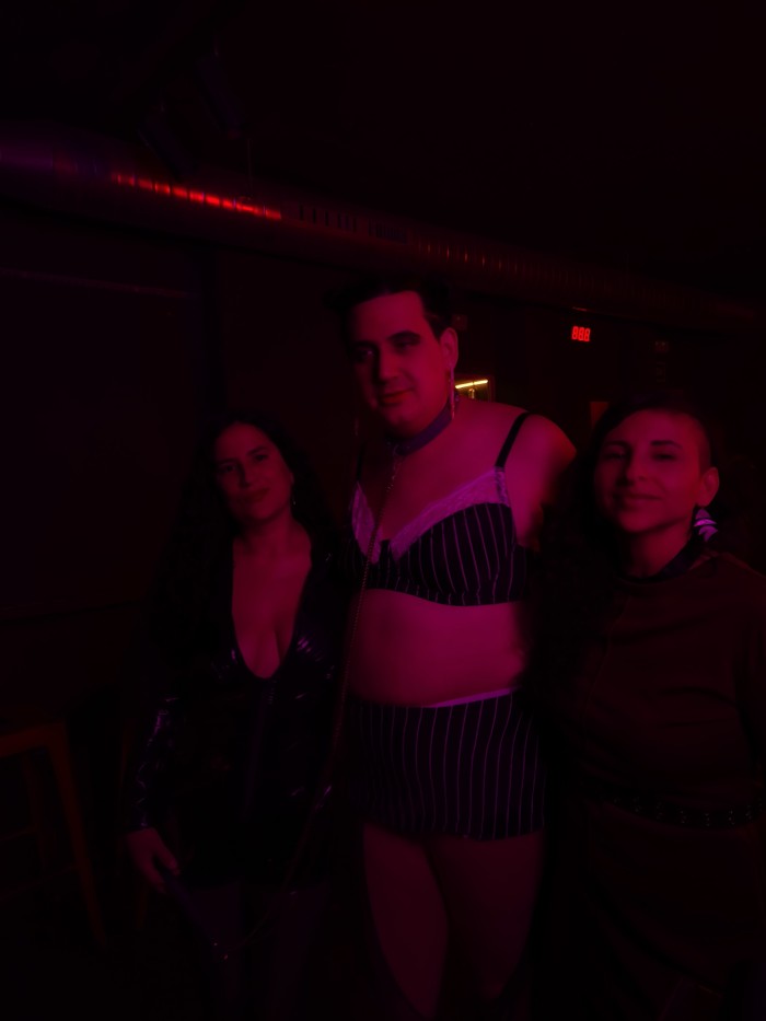 Dúo Mistress del pegging en Madrid