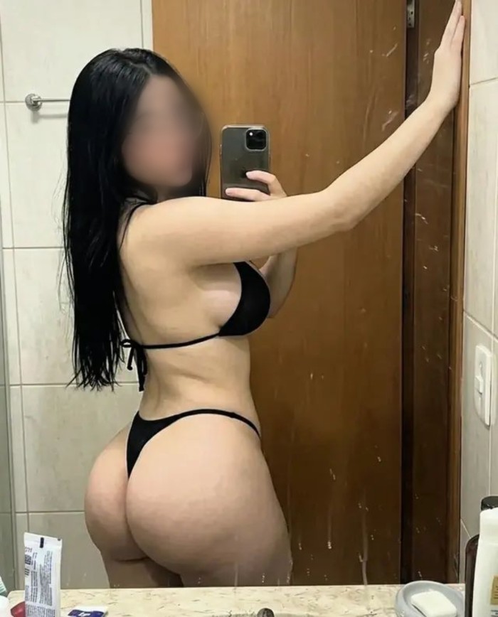 NUEVA TETONA FIESTERA NINFOMANA FRANCÉS NATURAL