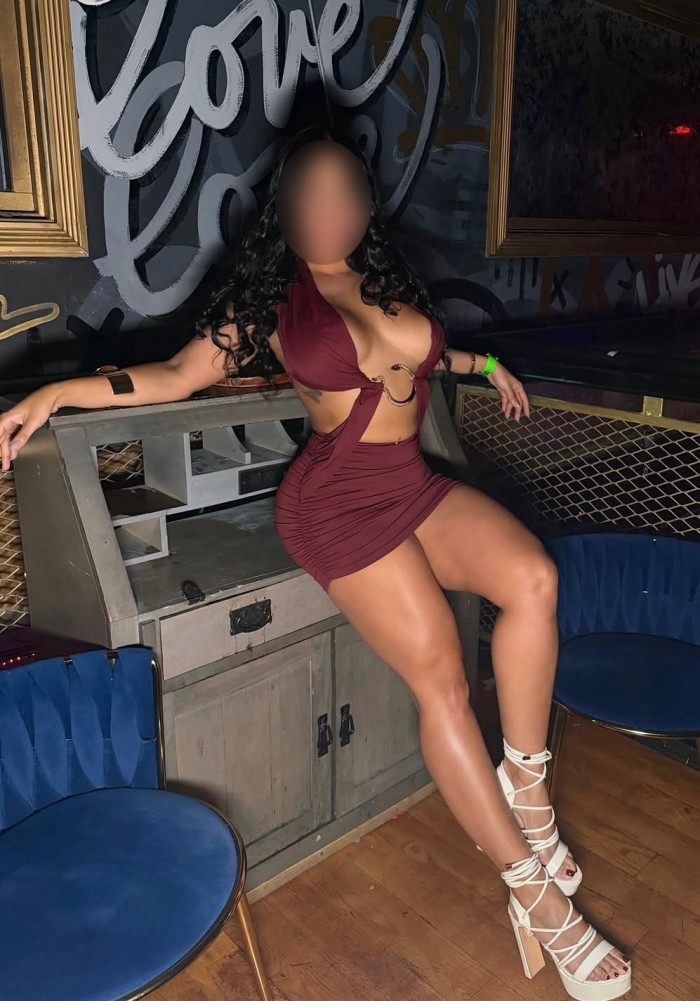 TRAVIESA LATINA DISPUESTA A SATISFACERTE, 612470469