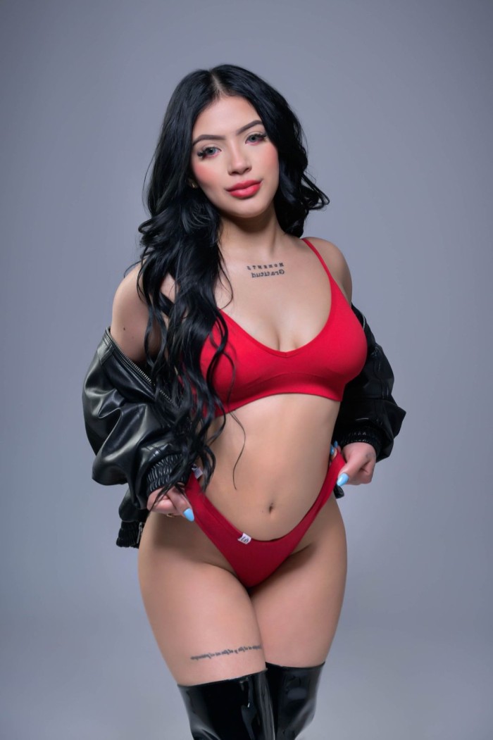 HAZME TUYA DIOSA DEL SEXO EXCLUSIVA